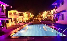 Luxe Hotel - Rooms & Villas Wayanad